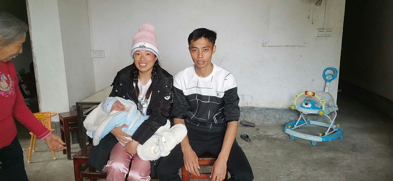 ���������ܼ��װ���������������Ա��Я�ֹ��� (8)